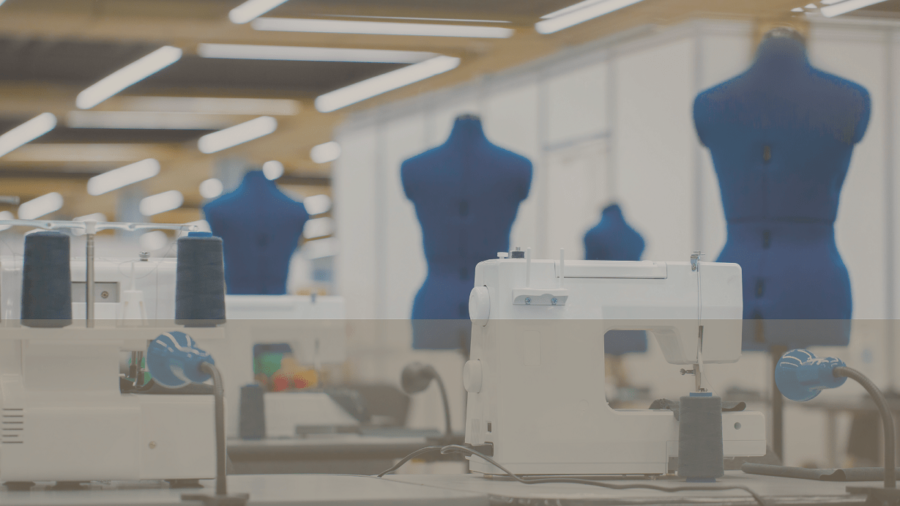 How to Choose the Right Uniform Manufacturer for Your Company?