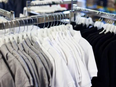 How to Reduce Costs While Ordering Custom Uniforms in Bulk - Uniform